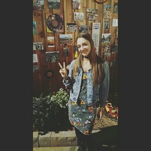 Meet your Posher, Deanna